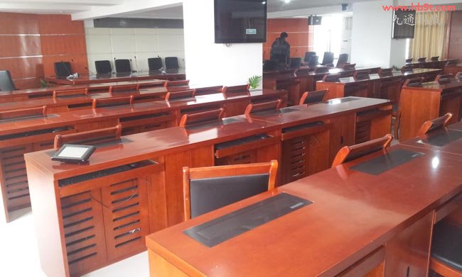 �@ʾ��ȫ�����º�������o�κξ��|�����ڴ������